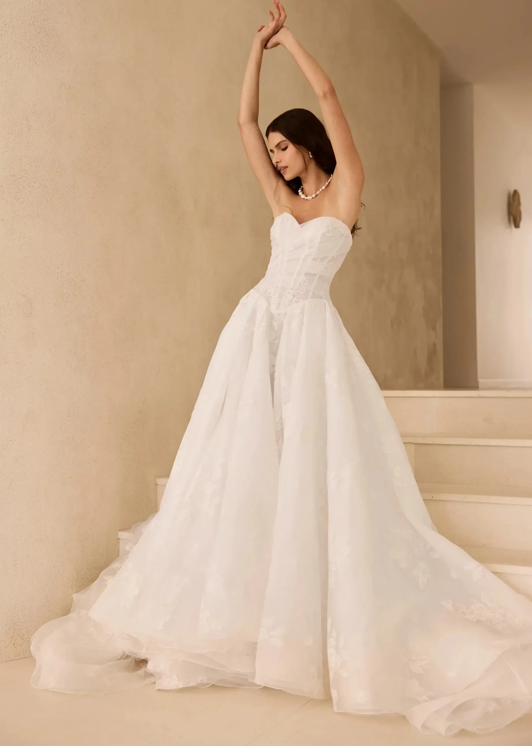 La Premiere SS27 White Collection Trunk Show
