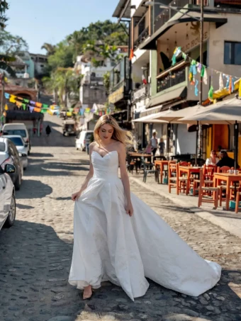 Watters Treasure #4 Ivory thumbnail