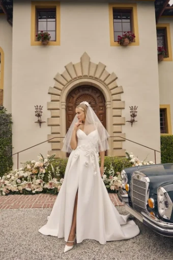 Casablanca Bridal 2556 Veil #0 Ivory/Ivory thumbnail