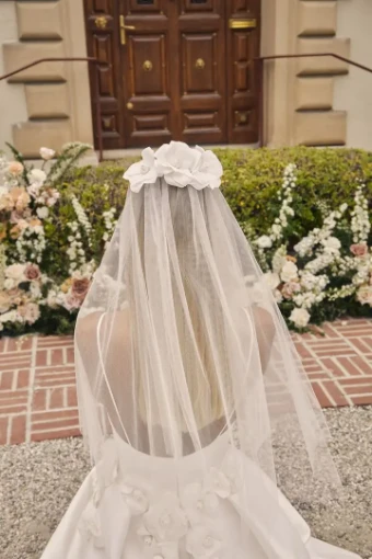 Casablanca Bridal 2556 Veil #2 Ivory/Ivory thumbnail